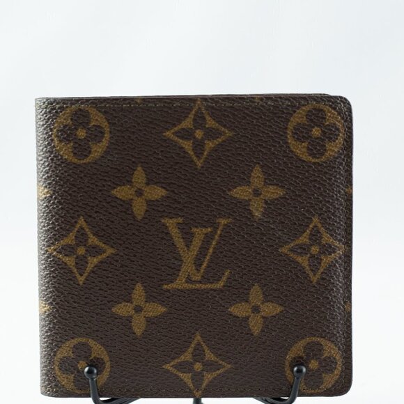 Louis Vuitton Other - Louis Vuitton Men's‎ Wallet in monogram